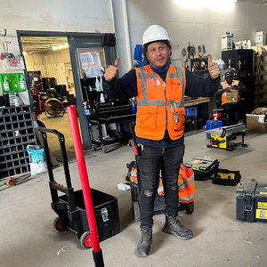 Meet your Posher, Carlos